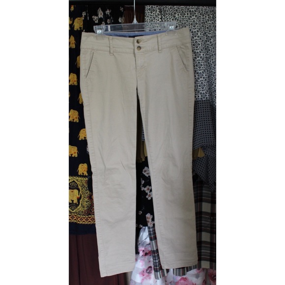 American Eagle Stretch Khakis - Picture 5 of 6